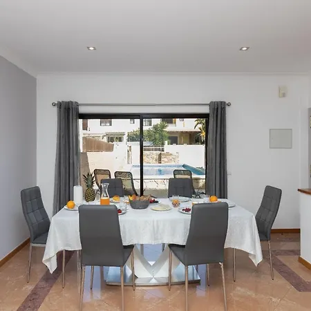 A7 By Hellovacations Villa *